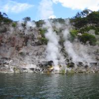 Waimangu volcanic valley
