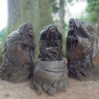 Macbeth Witch Carving - Glamis Castle